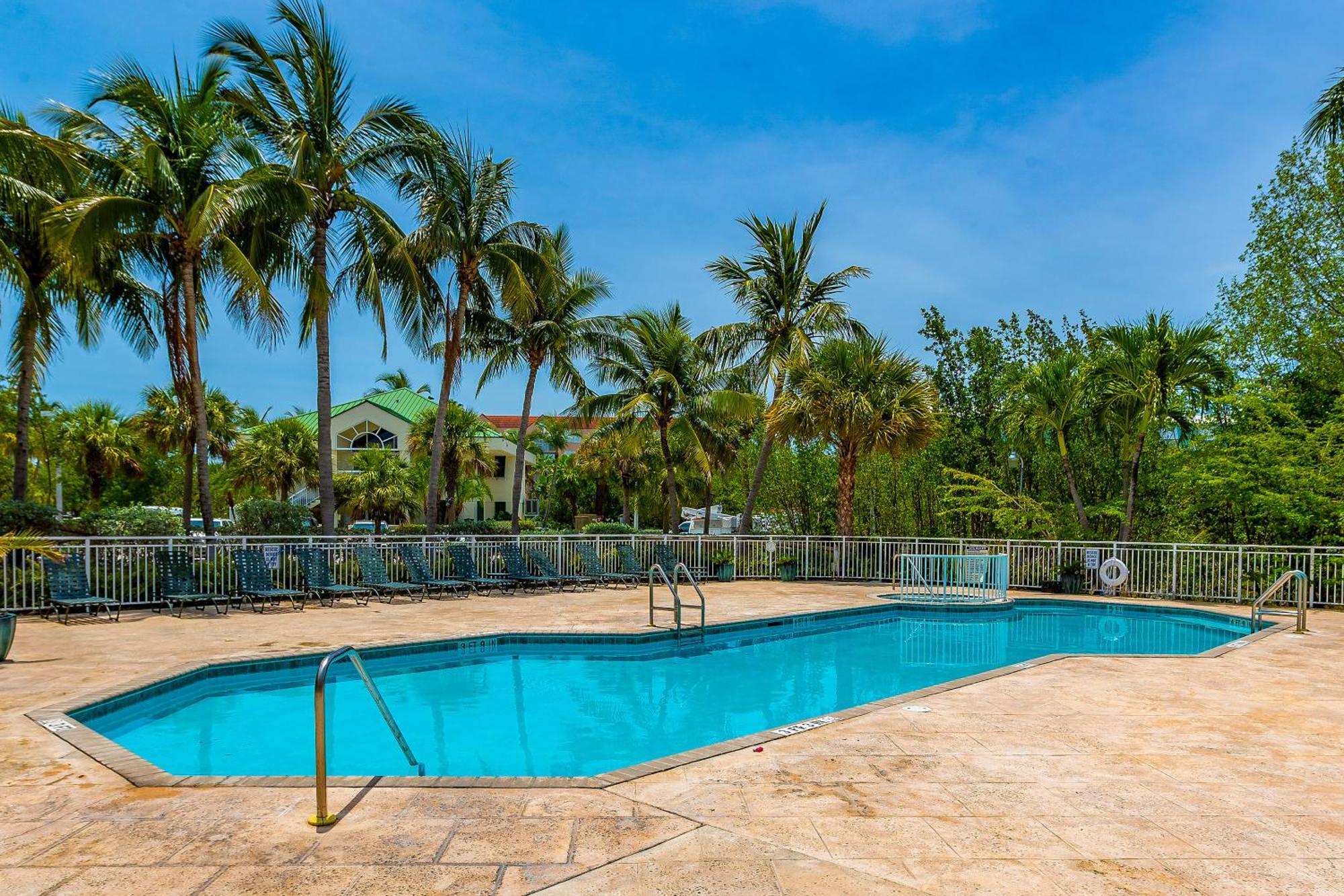 Sunrise Suites Catalina Suite #311 Key West Ruang foto